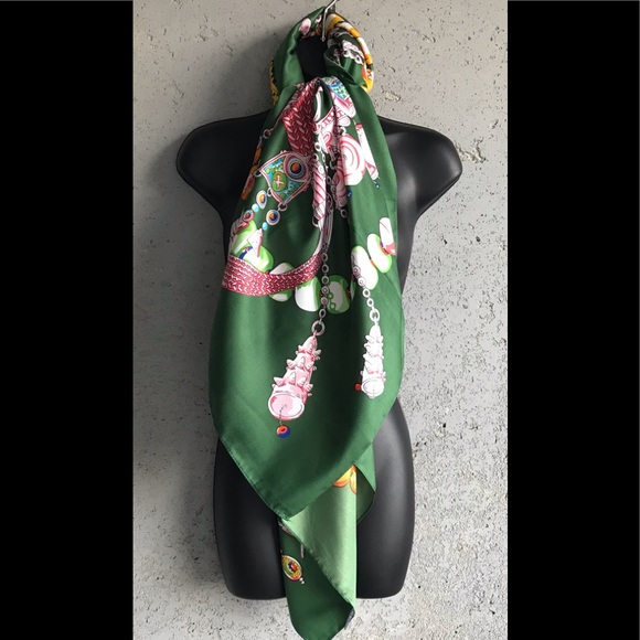 Source Unknown  50”x50” Versatile Green Long Lightweight Shawl/Scarf /Pashmina - Picture 9 of 15